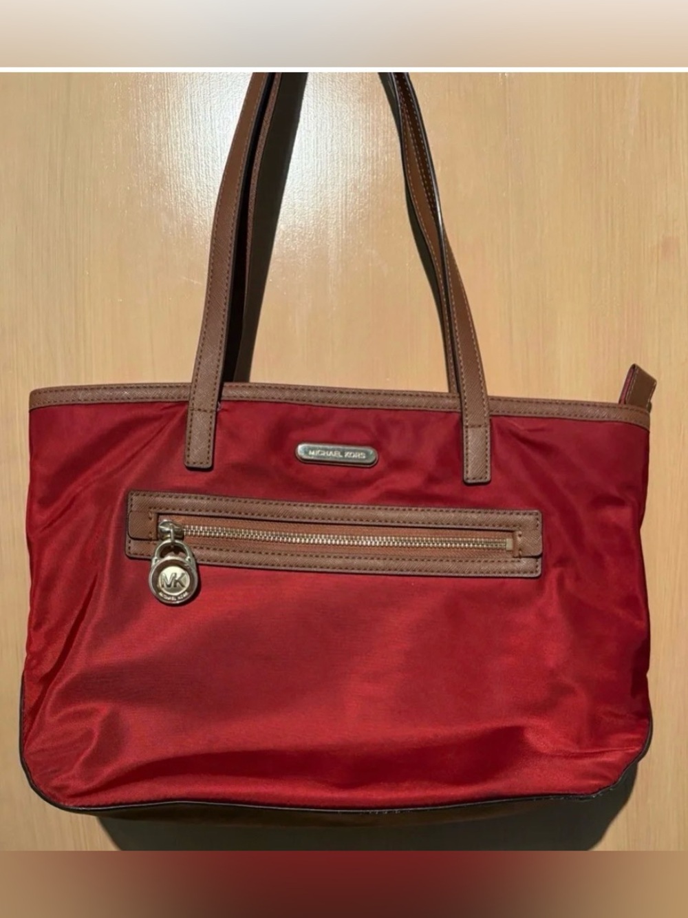 Michael Kors Kempton Beige Nylon Zippered Tote Bag Logo Large Burgandy - Picture 4 of 9
